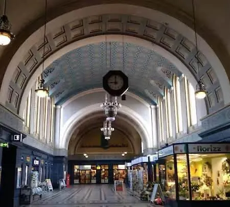 Dachgeschosswohnung In Historischem Monument *