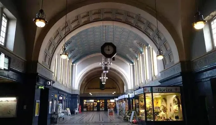 Dachgeschosswohnung In Historischem Monument *